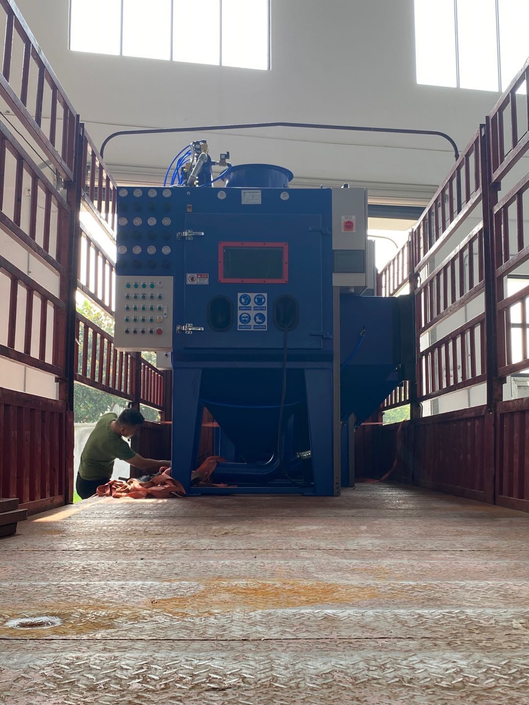 無(wú)錫迪砂-石油管端螺紋自動(dòng)噴砂機(jī)助力某大型石油管道上市公司！